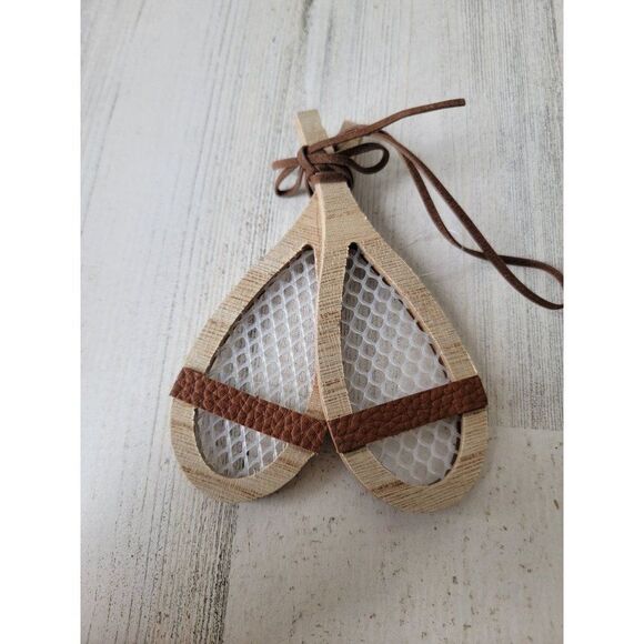 Wooden mini tennis sport racket ornament Xmas decor - Picture 1 of 3